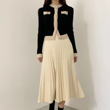 Kore Chic Vintage Örme 2 Parça Set Kadın Kırpma Üst İnci Düğmeler Kazak Hırka + Pilili Uzun Etek Takım Elbise İki Parçalı Set