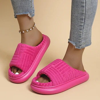 Artı Boyutu 43 Peep Toe Terlik Yeşil Slaytlar Kadınlar için düz ayakkabı Dış Giyim Flip Flop Platformu Zapatillas De Mujer kadın Terlik